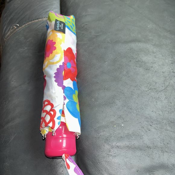 Flowers Cynthia Raleigh fold up umbrella - Picture 2 of 9